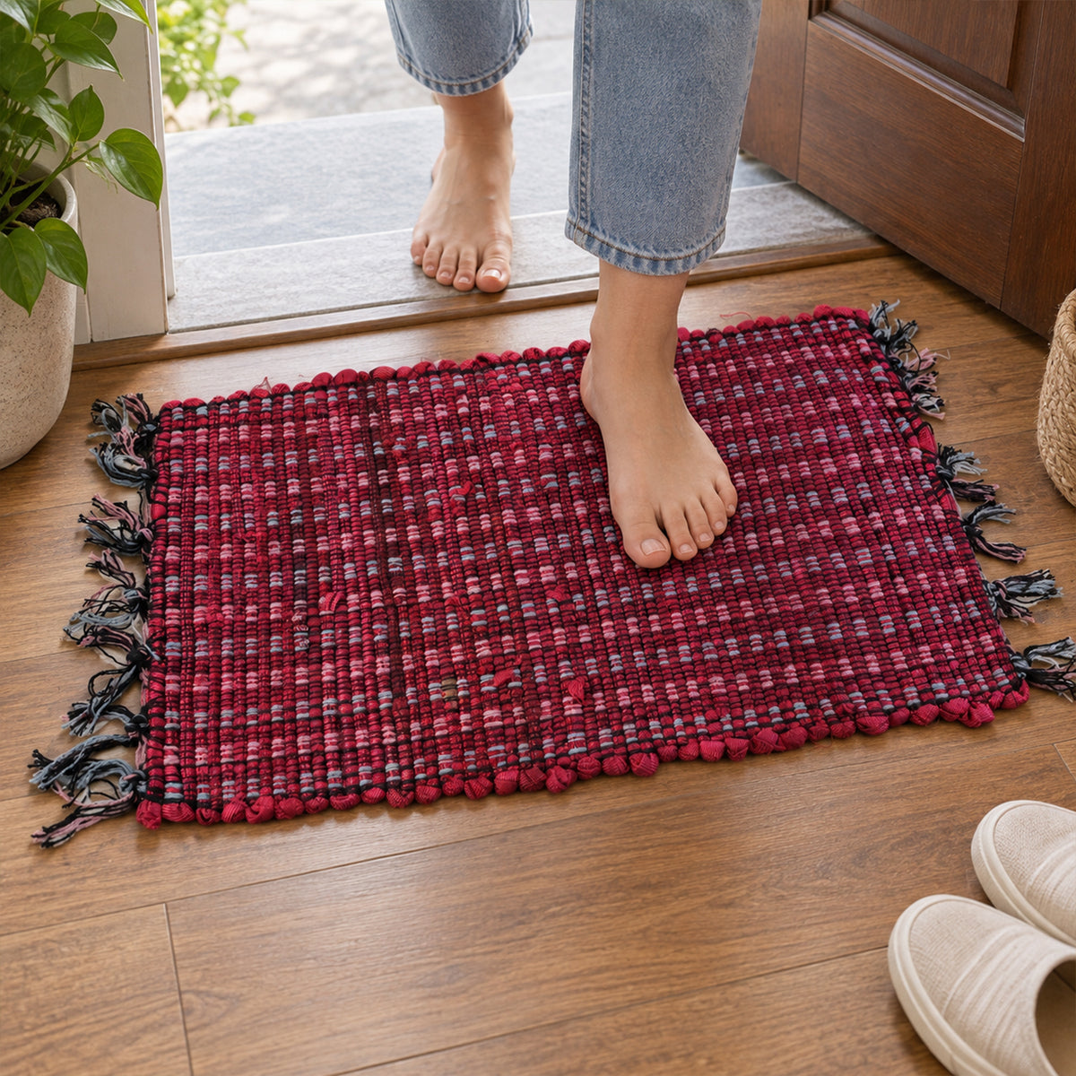 Decorative woven floor mat with tassel fringe - Door-Mat-01