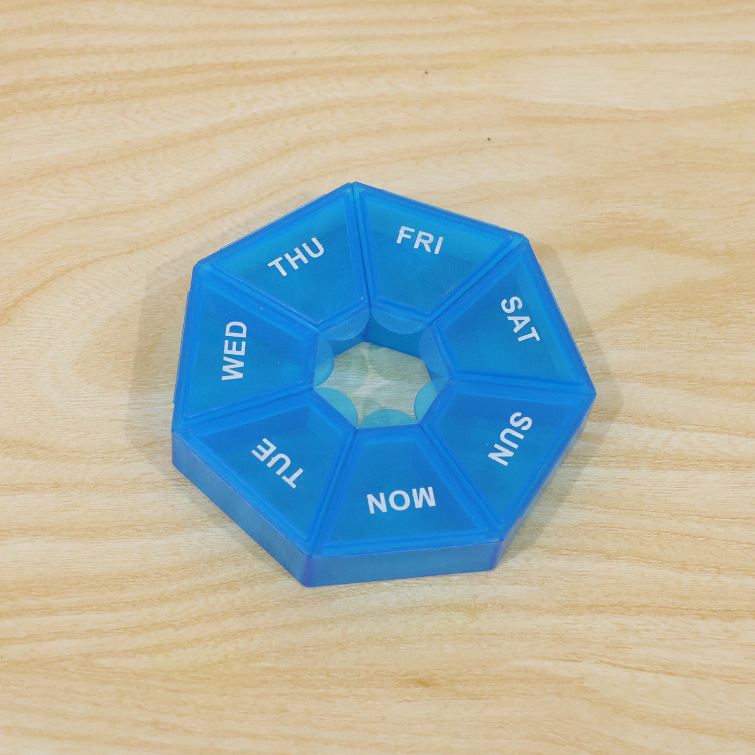 Weekly plastic pill box live product photo