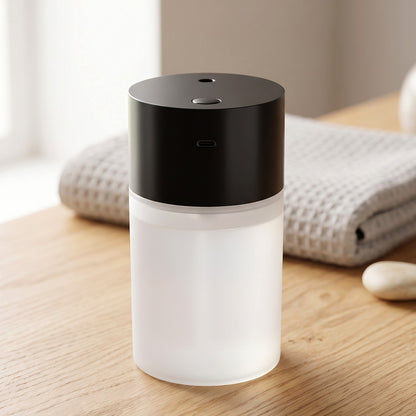 Compact desktop USB humidifier