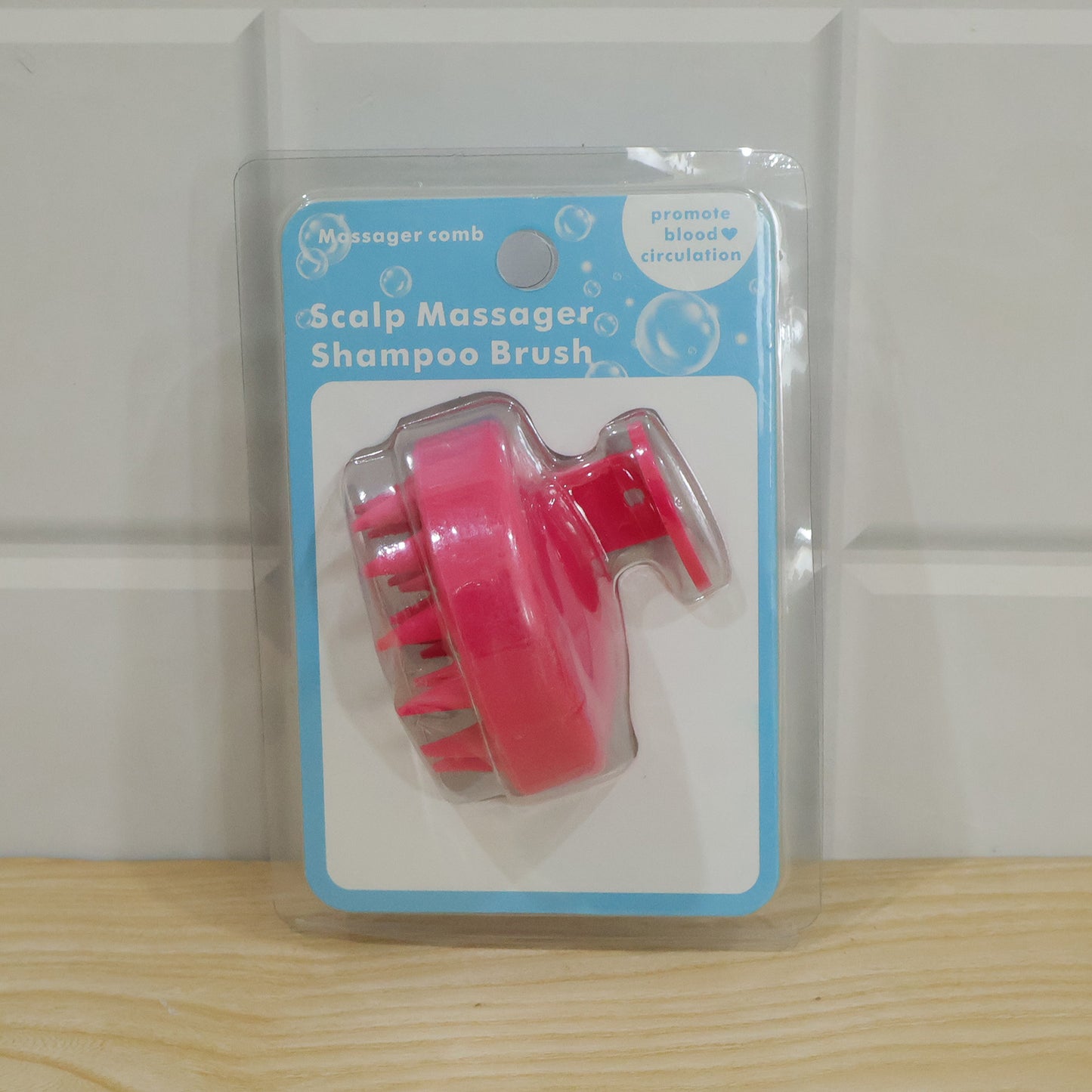 Card packed scalp massager live product photo