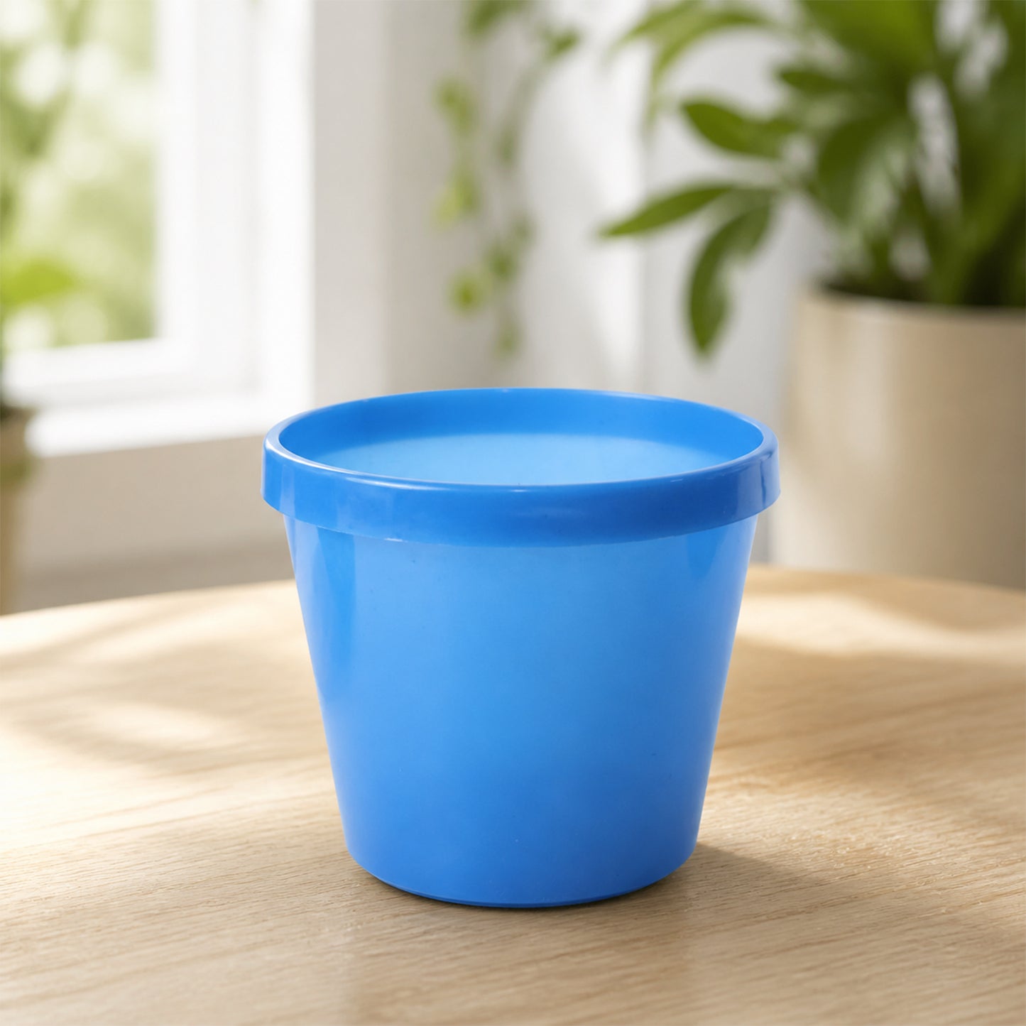 Round plastic flower pot product view