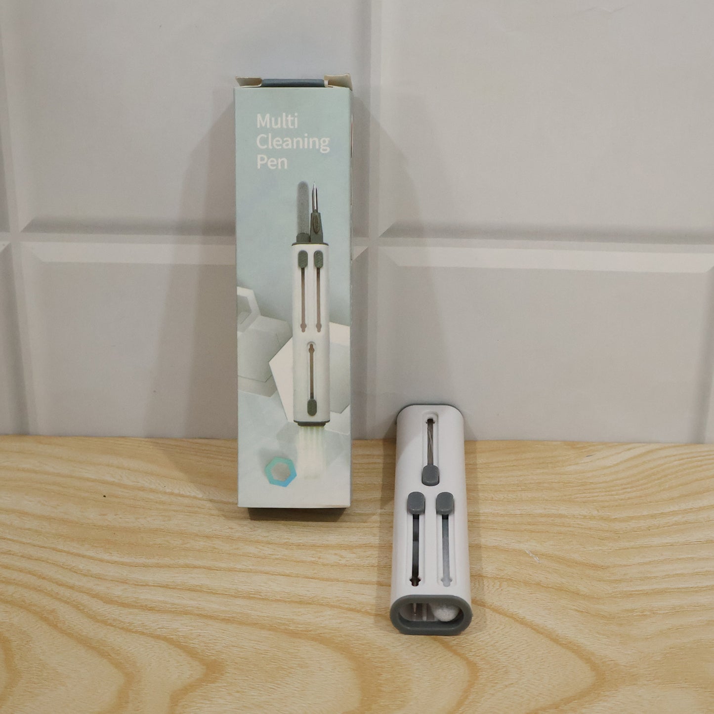 Actual multifunction cleaning pen color box live photo