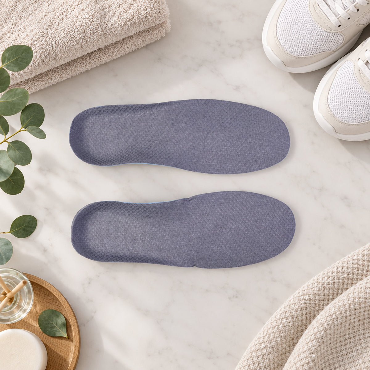 Cushioned shoe insoles top view