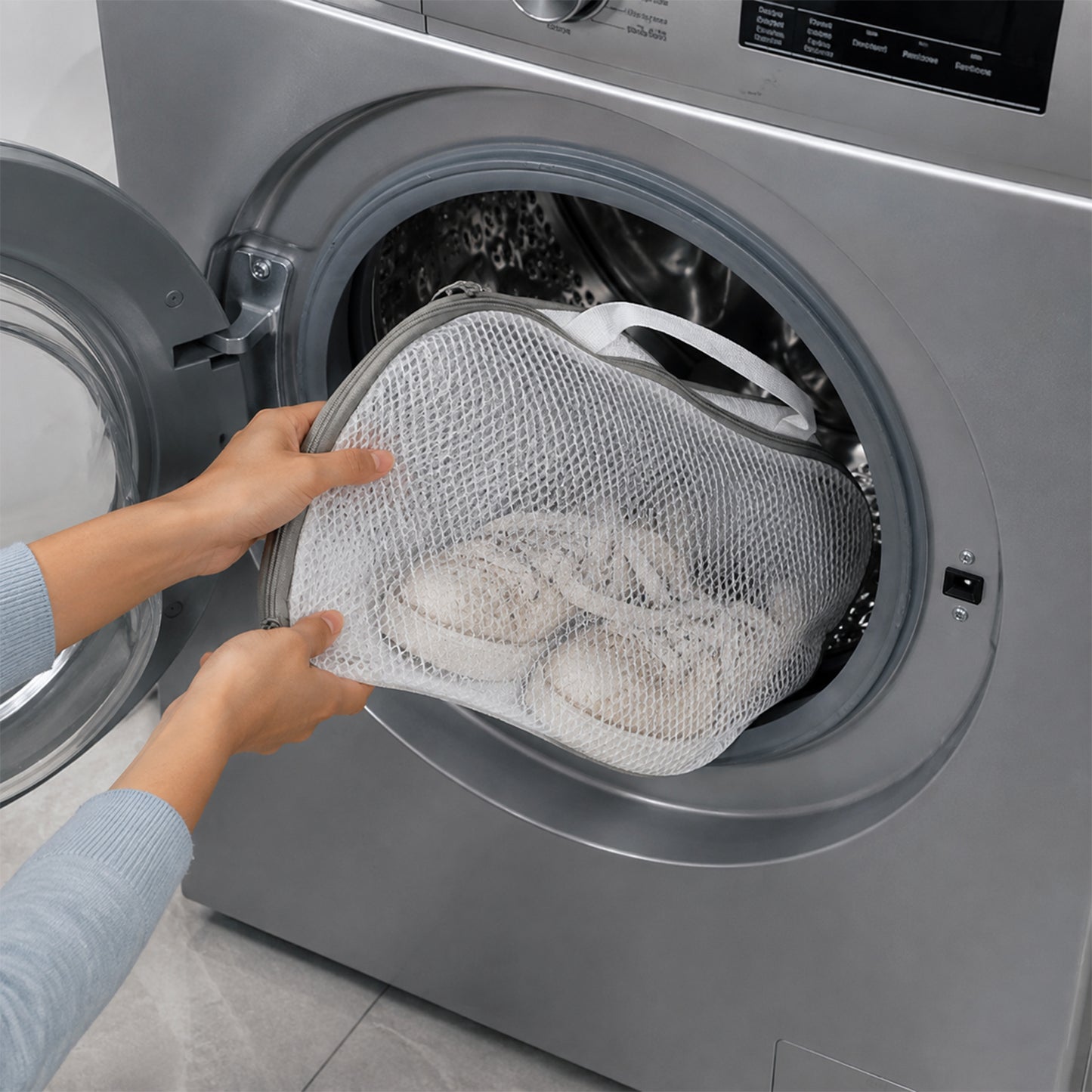 Protective shoe laundry bag product view