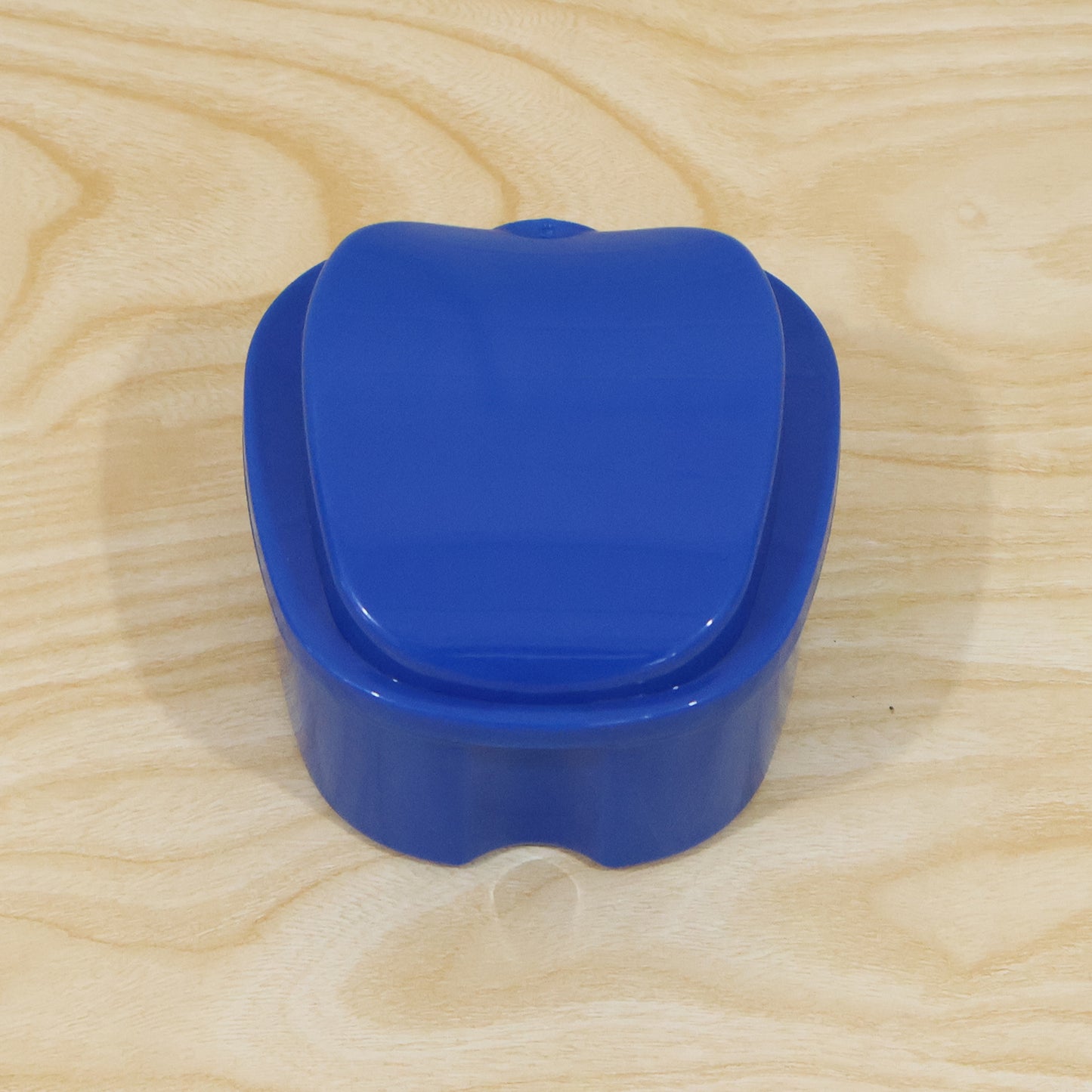 Denture bath cleaning cup with removable strainer basket - image 9