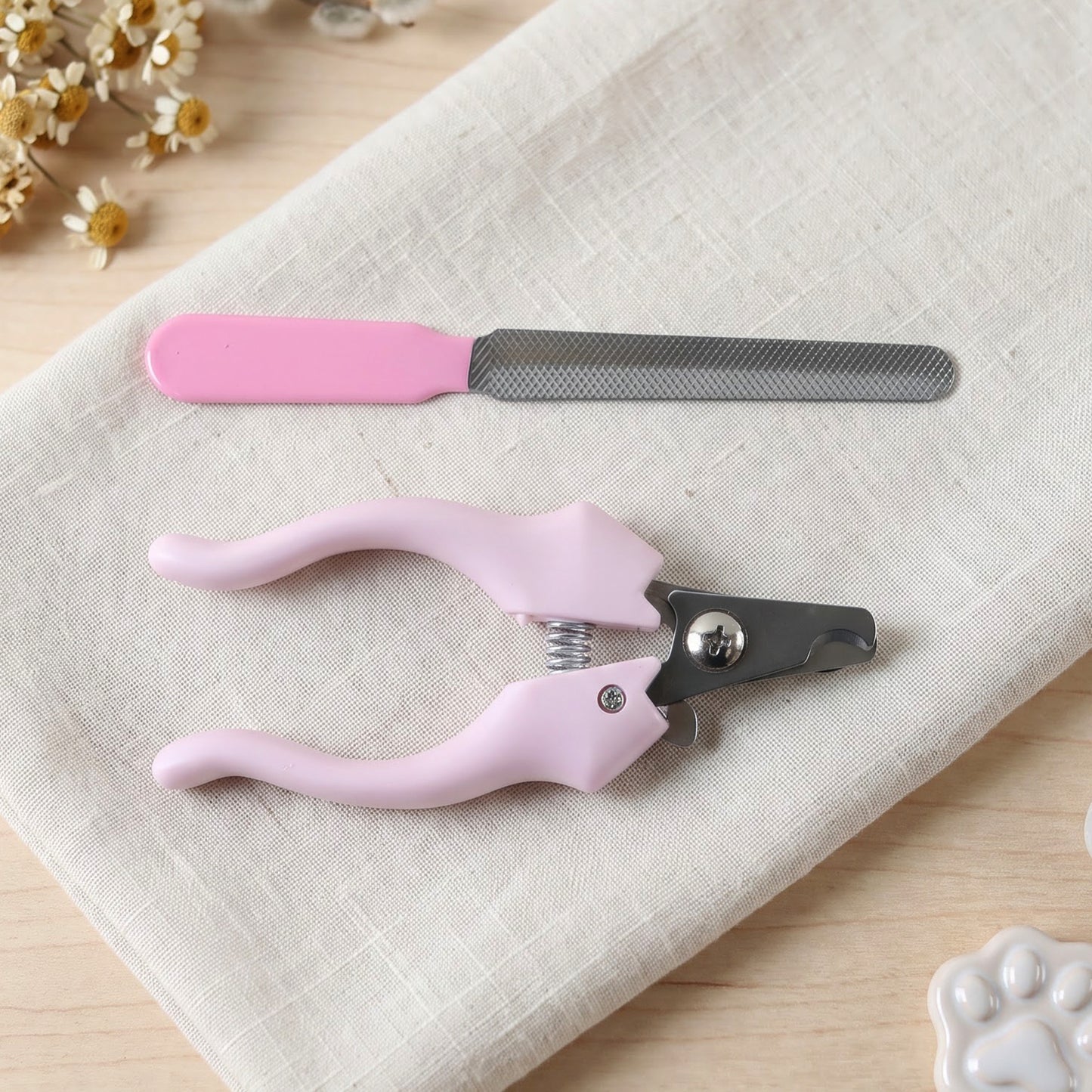 Pink pet nail clipper and metal nail filer