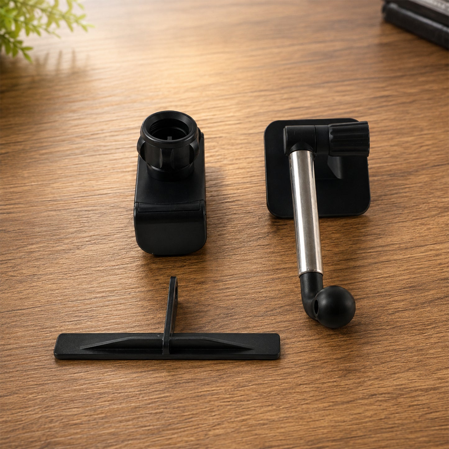 Adjustable mobile holder feature view