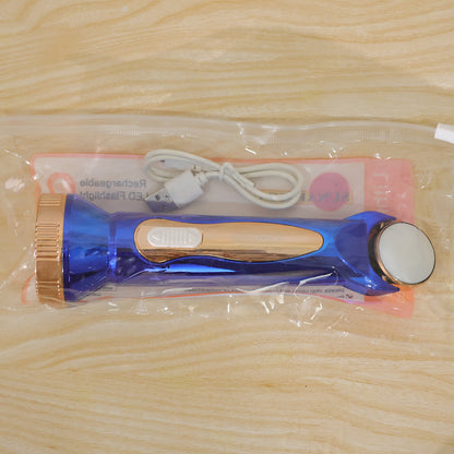 USB rechargeable LED flashlight live product photo