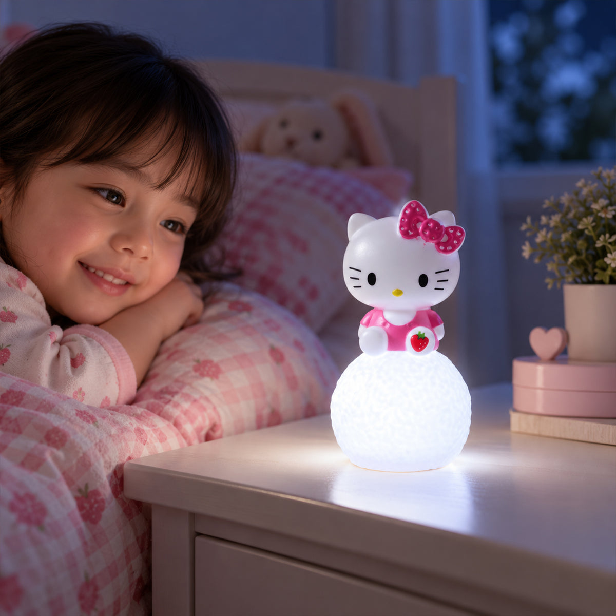 Cartoon cat LED night light - bedside display