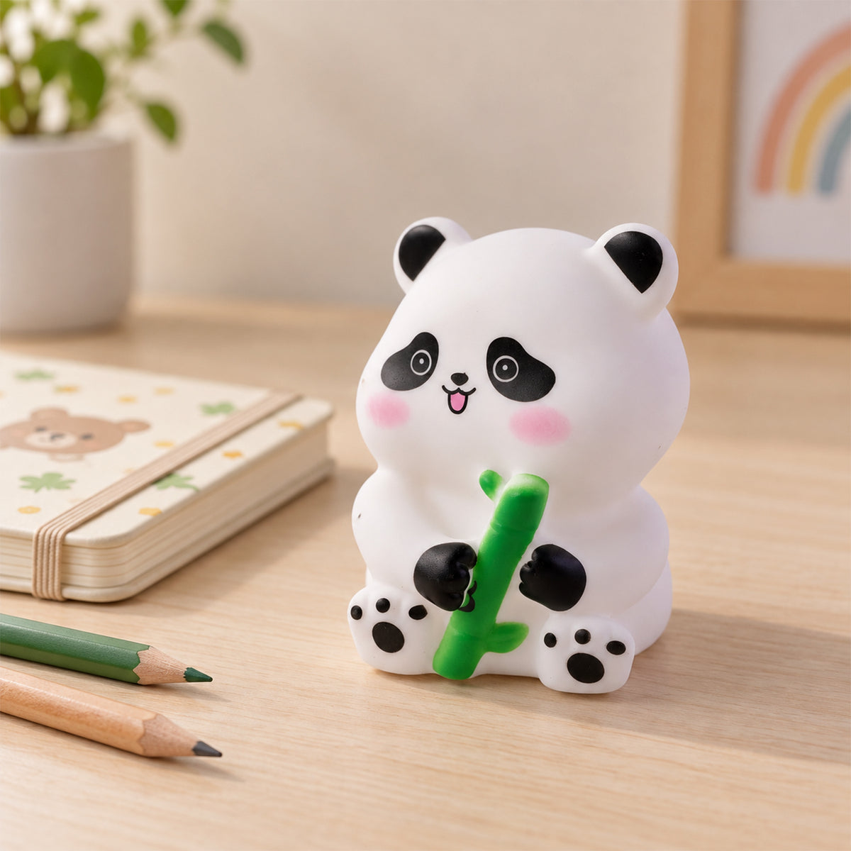 Panda hugging bamboo night lamp - detail view 07