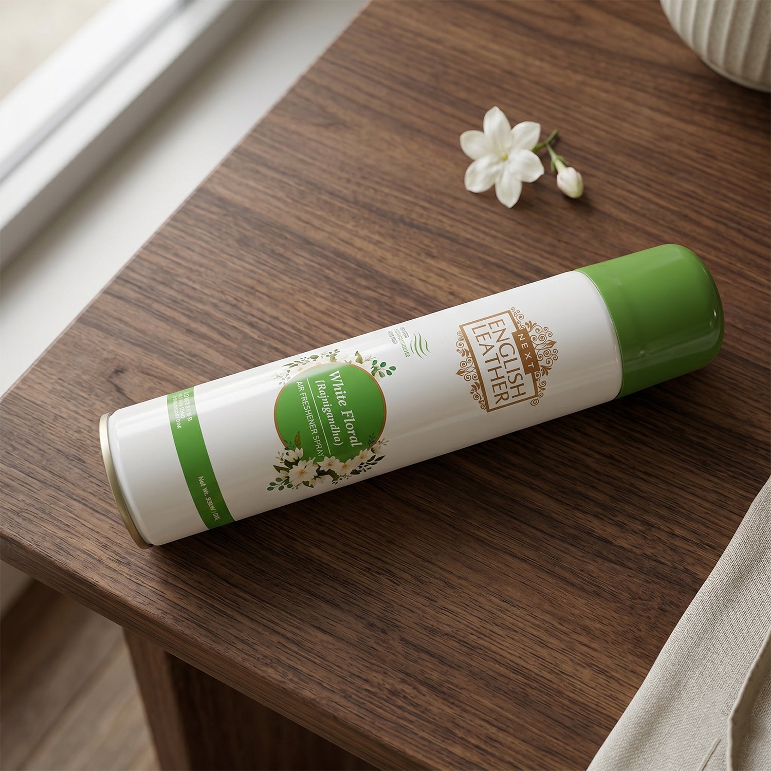 White floral room spray fresh aroma