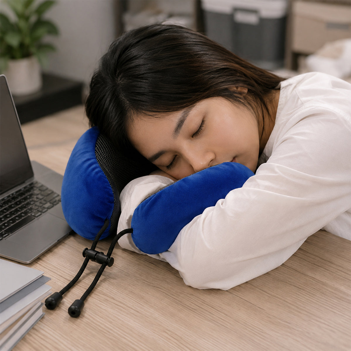Ergonomic U shaped travel pillow