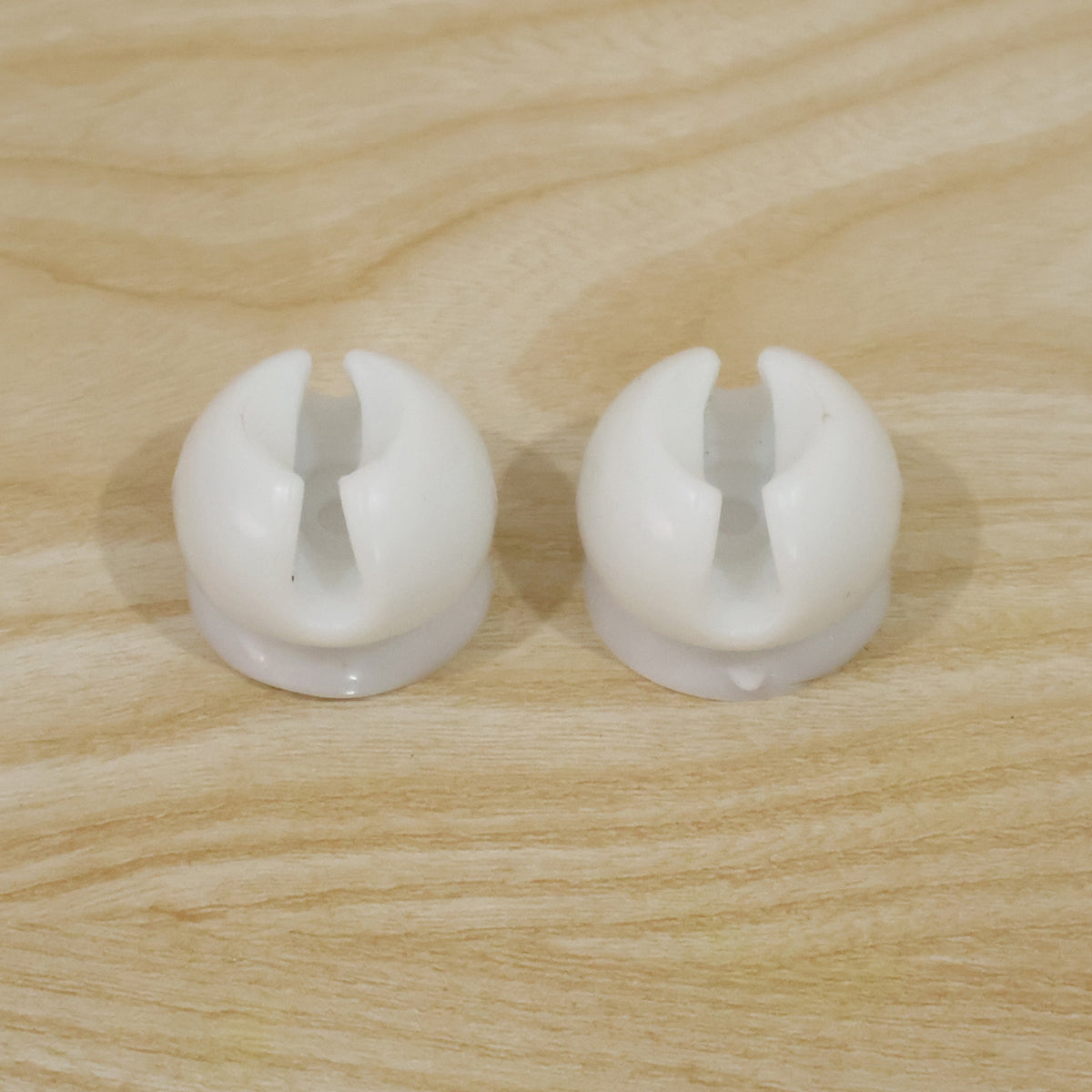 Toothbrush holder clips live photo