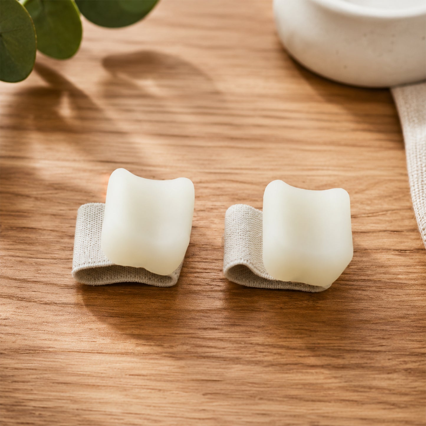 Small toe support product view
