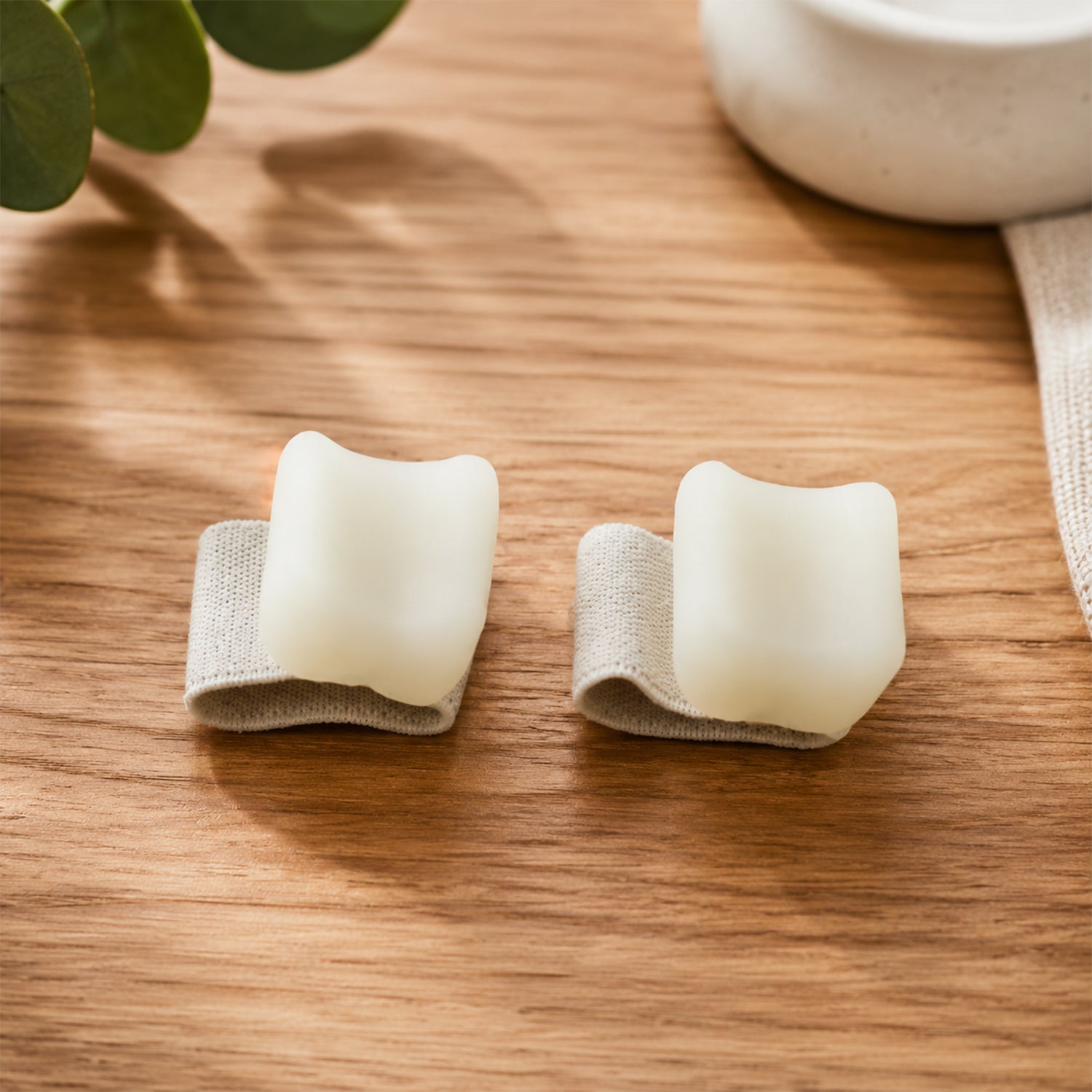 Small toe support product view