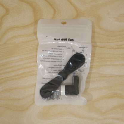Actual mini USB fan plastic packing live photo