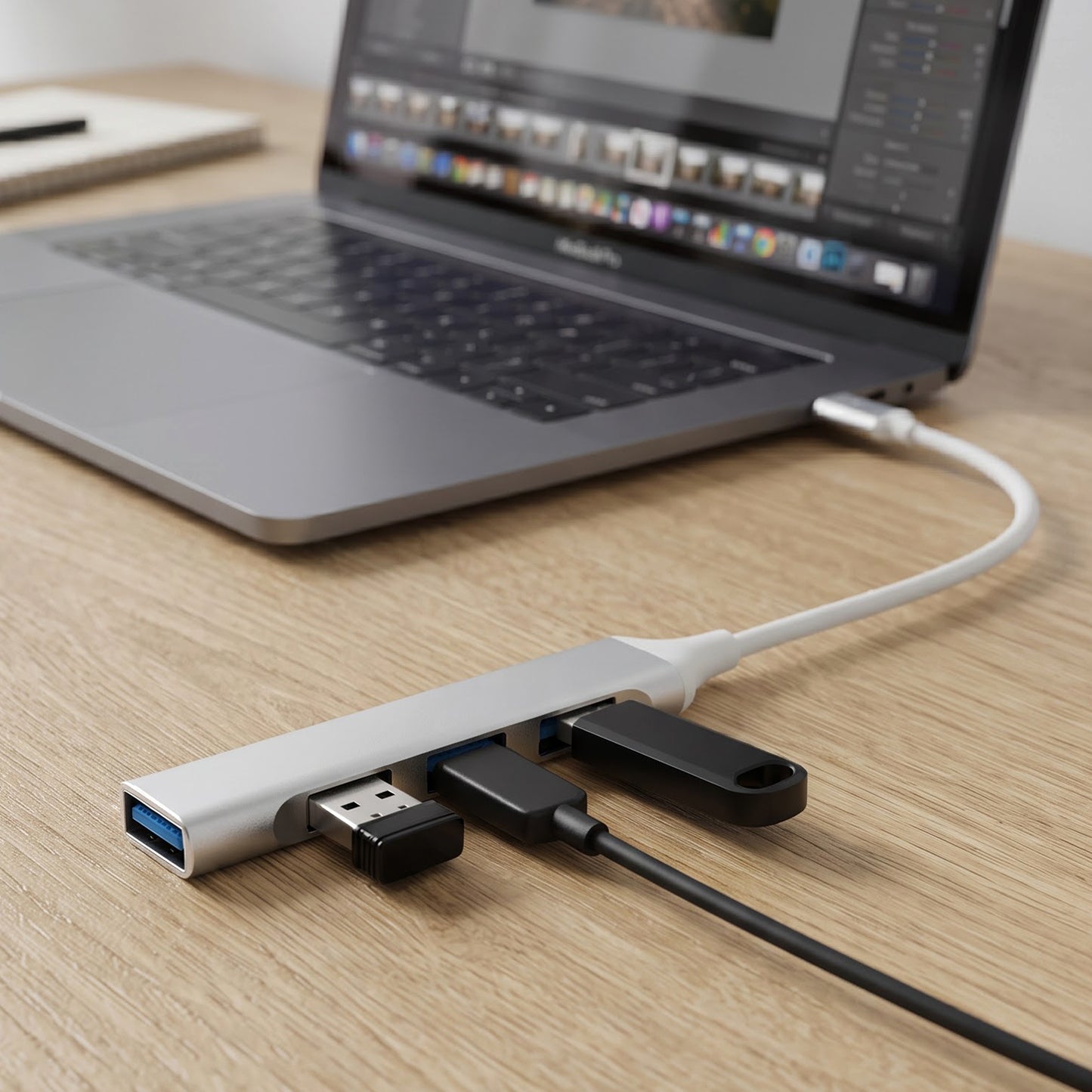 Four port USB hub product use