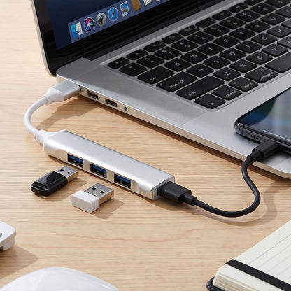 Four port USB hub product use