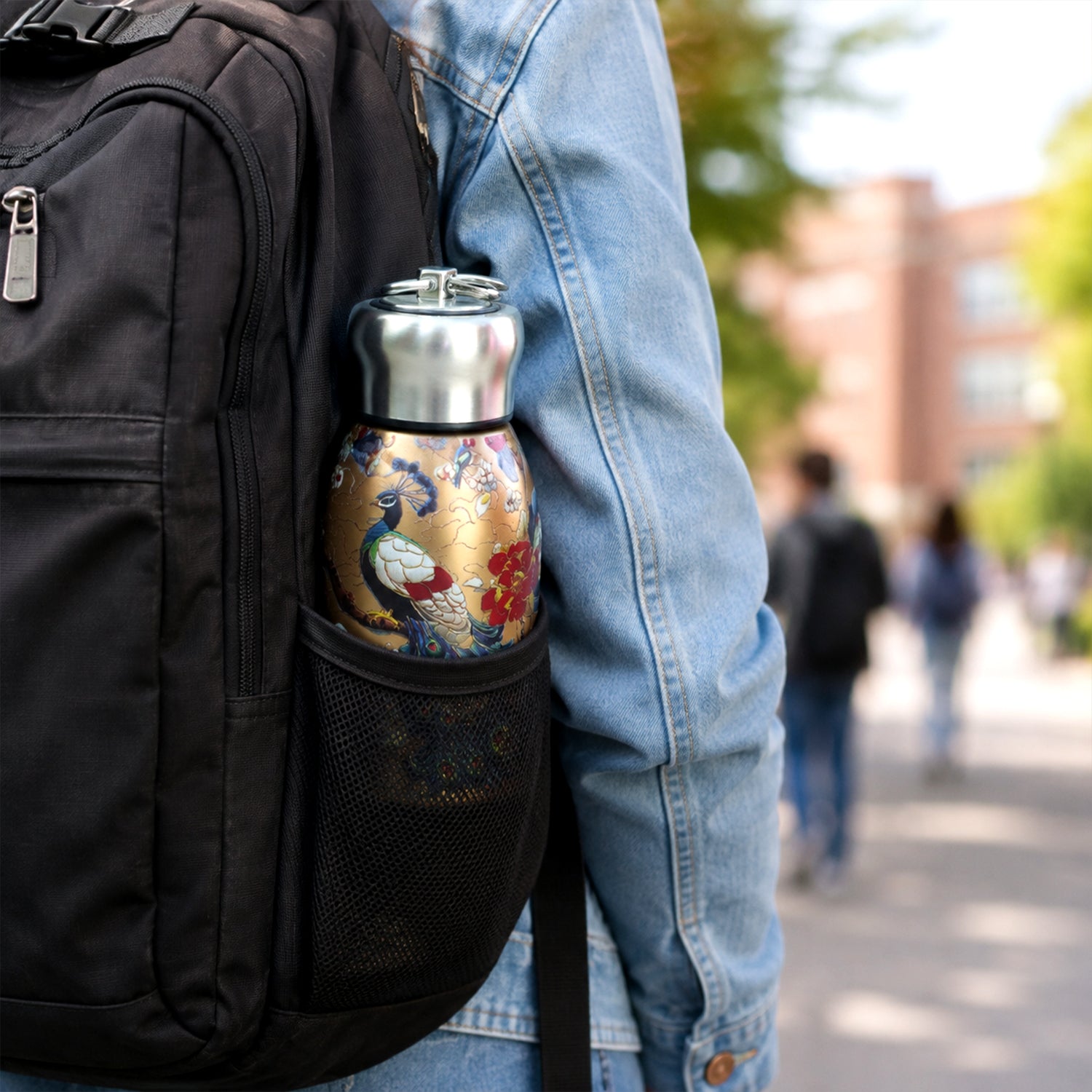 Compact vacuum bottle in backpack pocket
