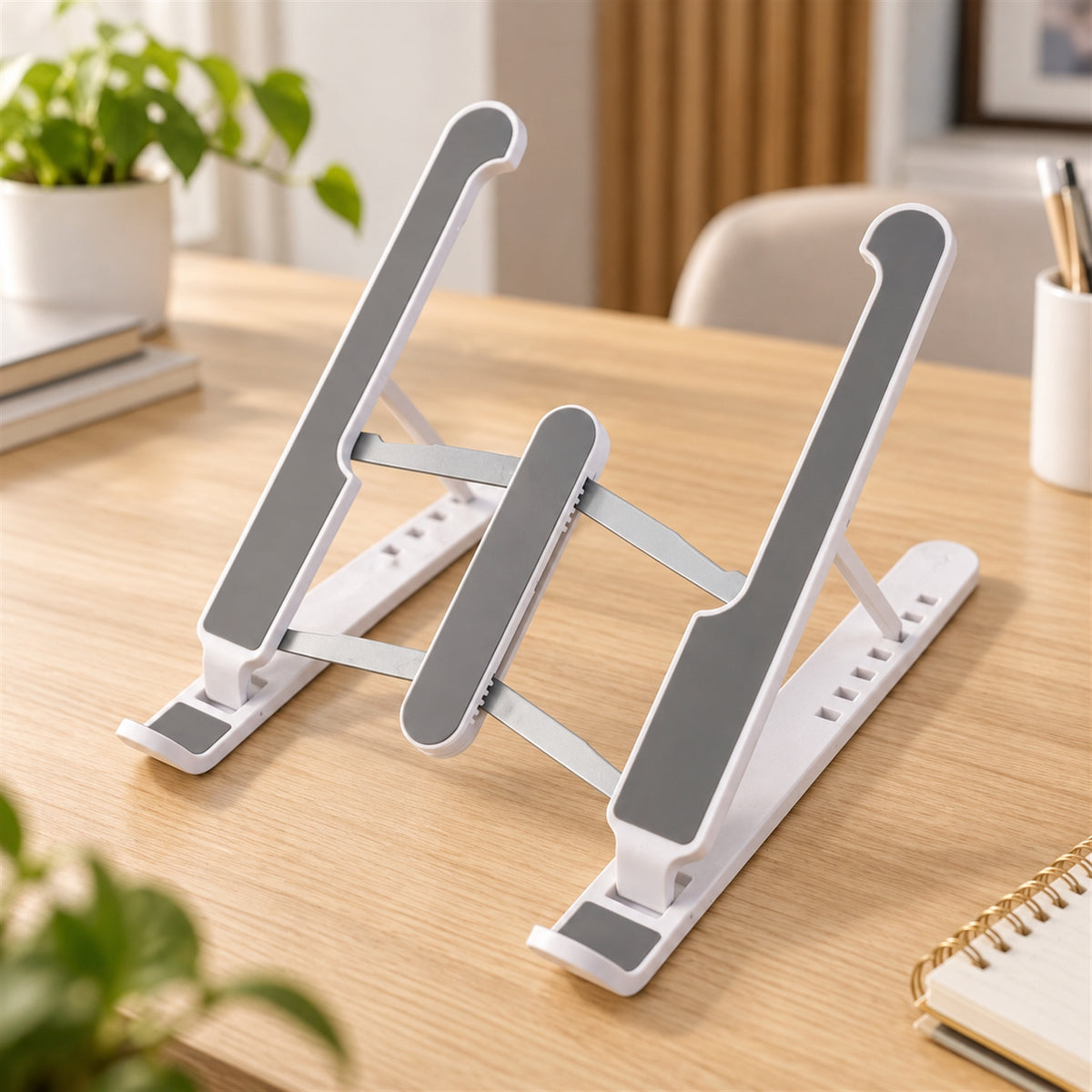 Portable foldable laptop stand adjustable