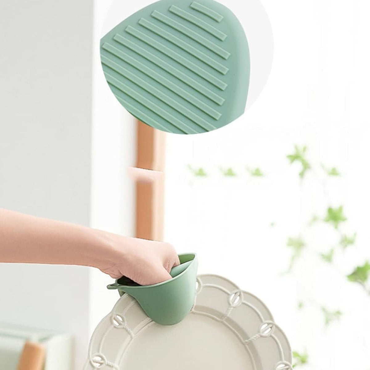 Textured silicone pot handle grip
