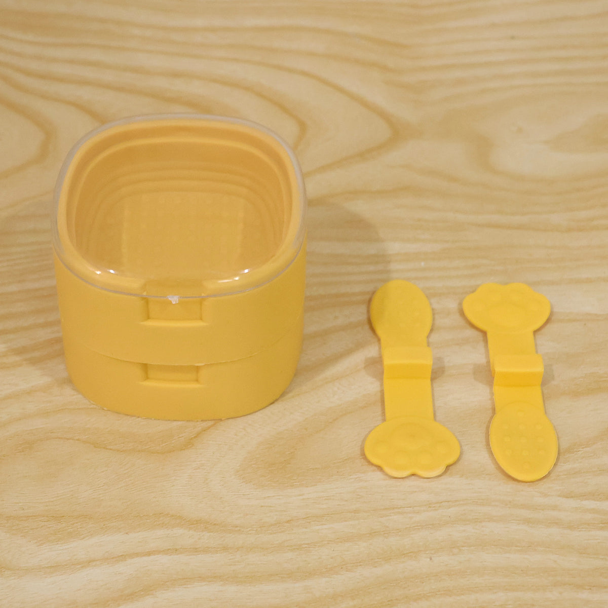 Yellow Ice Cream Moulds with Paw Handles