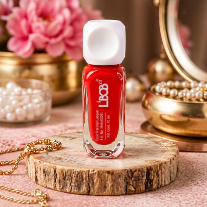 Red glossy nail polish, 10 ML, product view 1