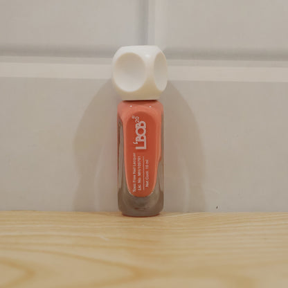 Peach Pink glossy nail polish, 10 ML, actual product photo