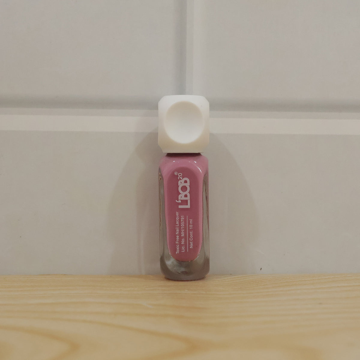Rose Pink glossy nail polish, 10 ML, actual product photo