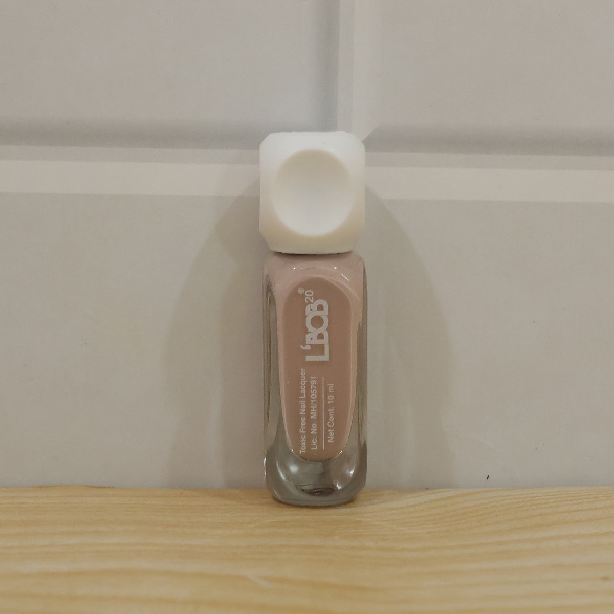 Nude Pink glossy nail polish, 10 ML, actual product photo