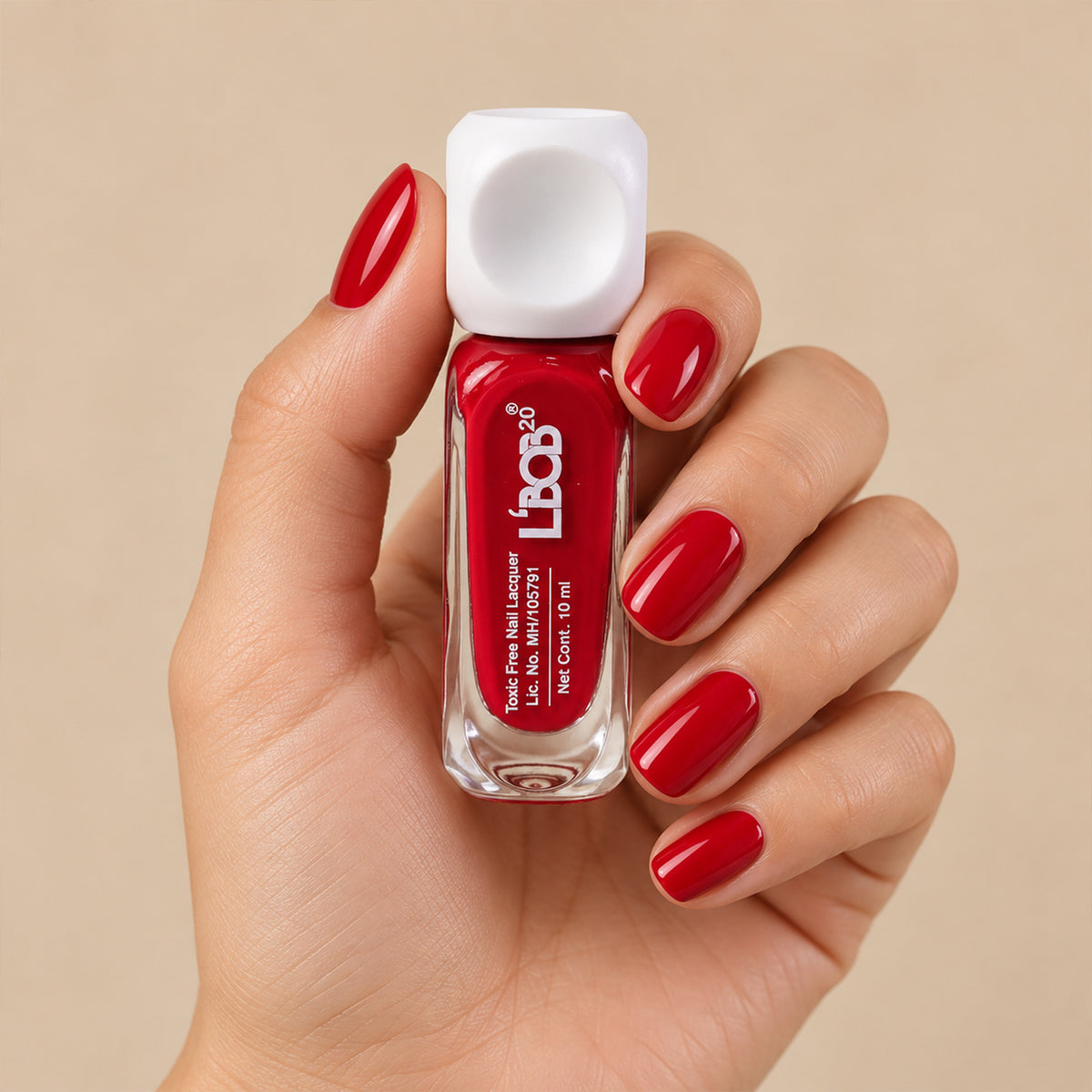 Red glossy nail polish, 10 ML, product detail view 3