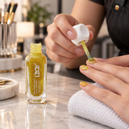 Gold glitter nail polish, 10 ML, product detail view 1