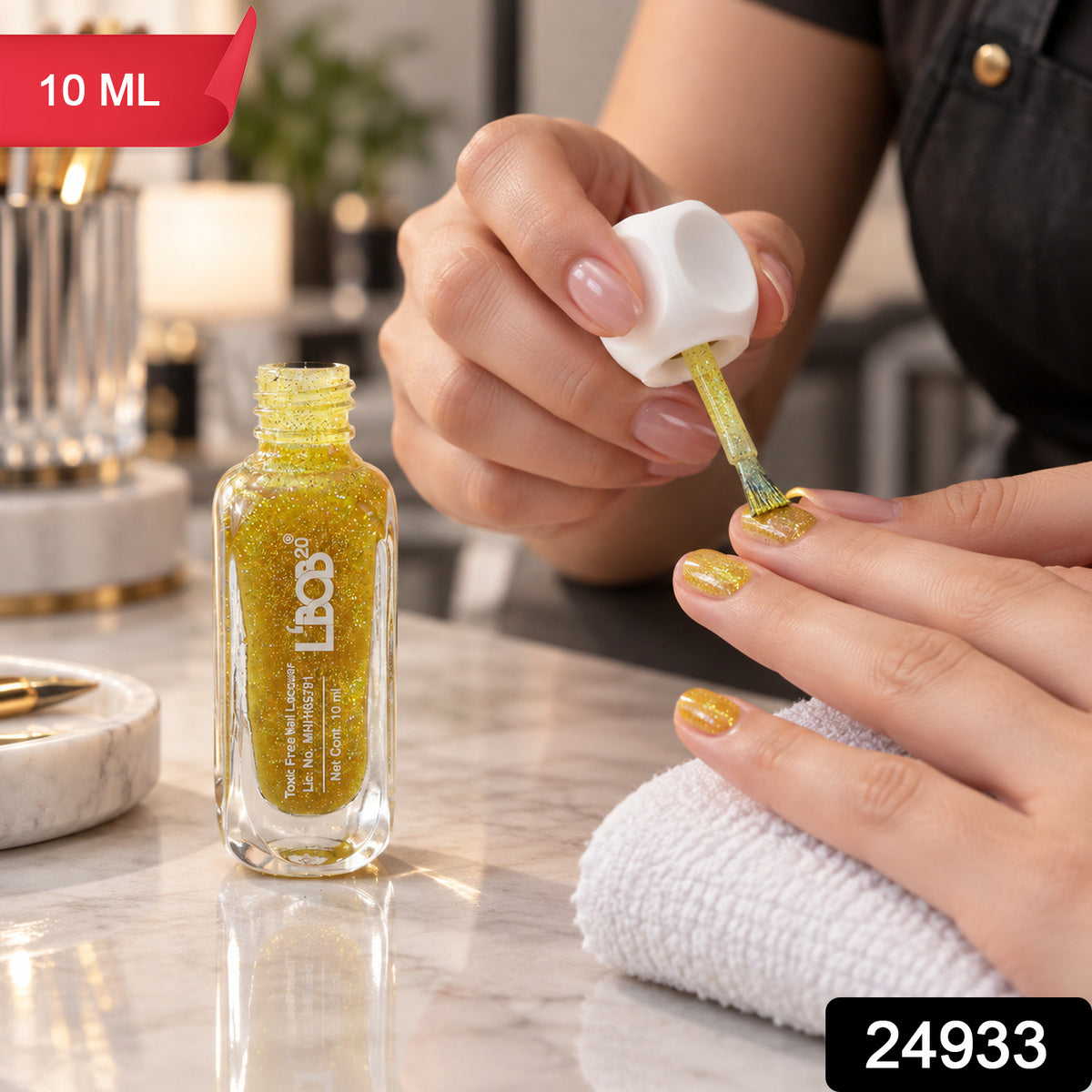 Gold glitter nail polish, 10 ML, supplied SKU photo
