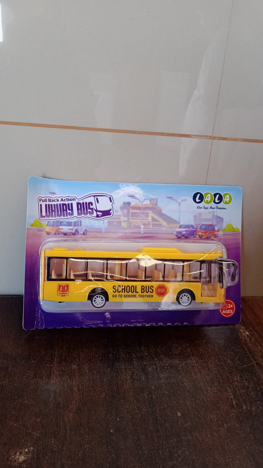 Inertia Bus Toys , High Simulation Yellow Fine Details Mini Bus Model Car Toys Prizes for Gift Collections