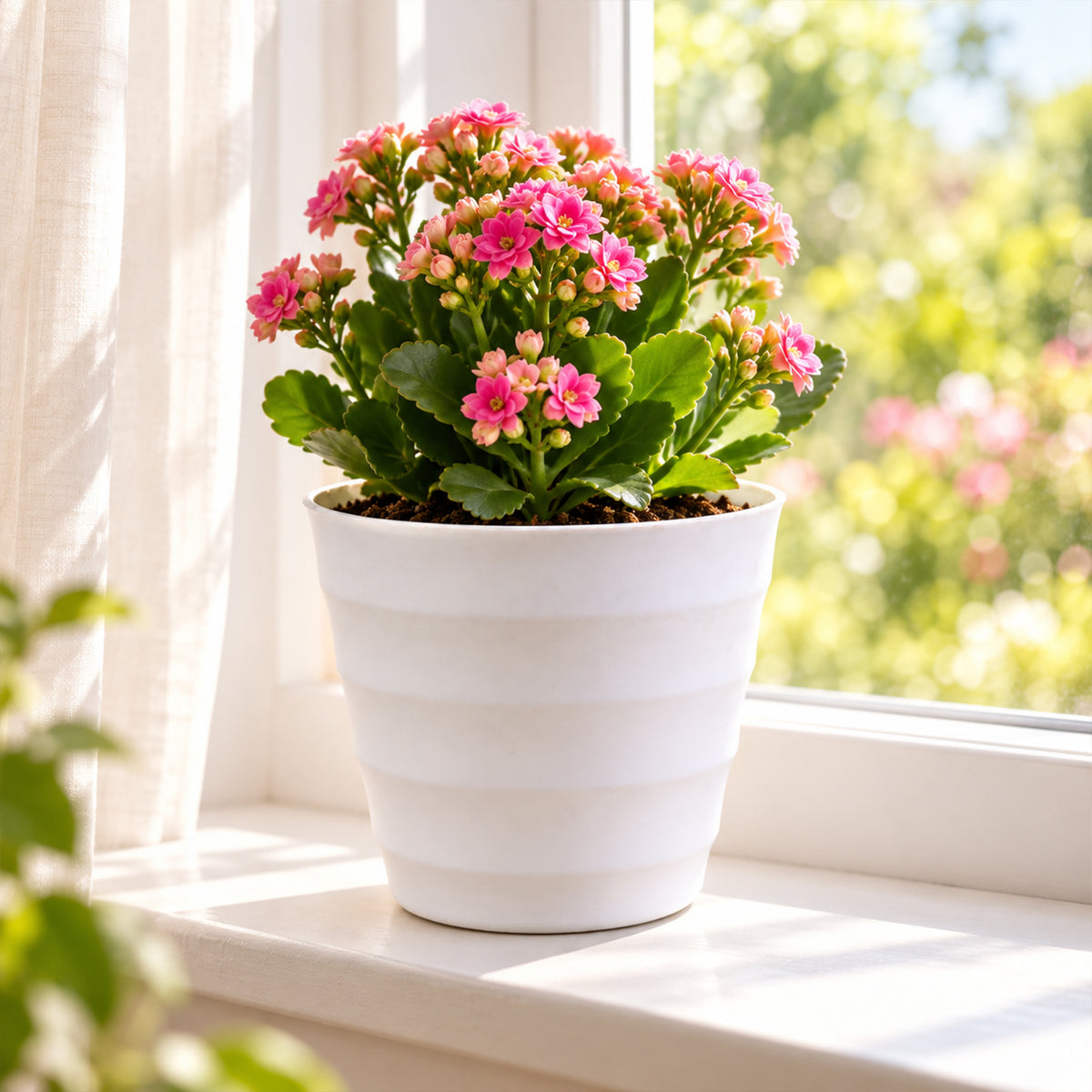 Decorative ribbed plastic flower pot - view 3