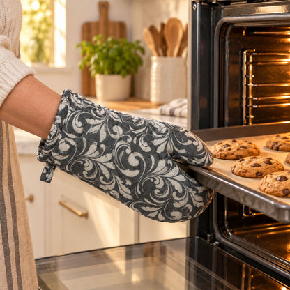 Floral quilted oven hand glove - main display