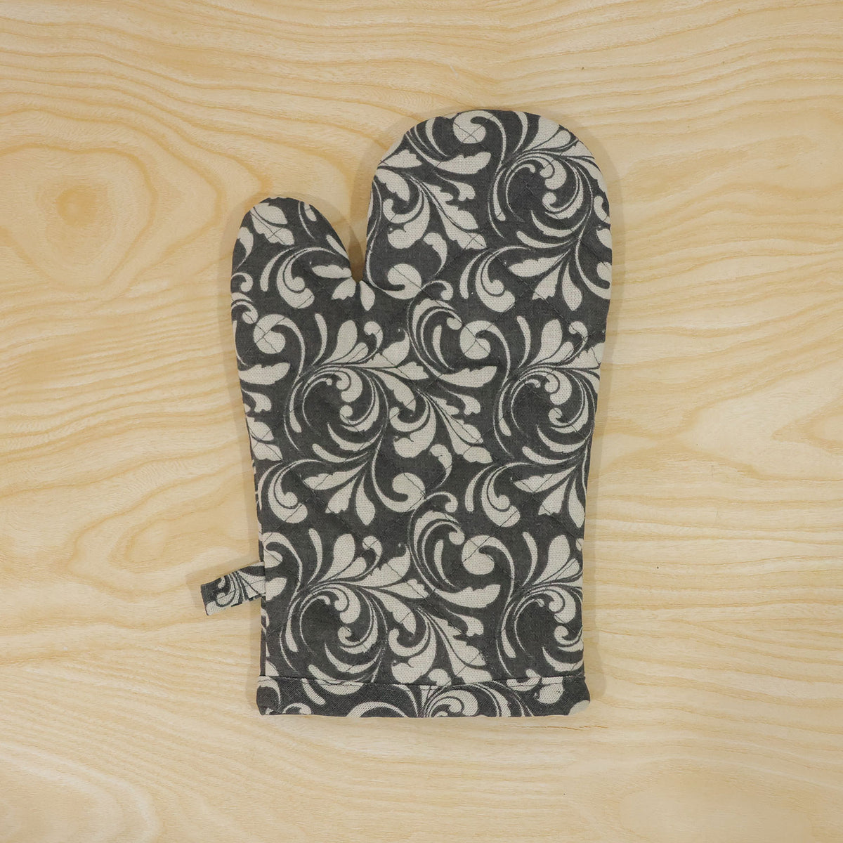 Floral quilted oven hand glove - actual product