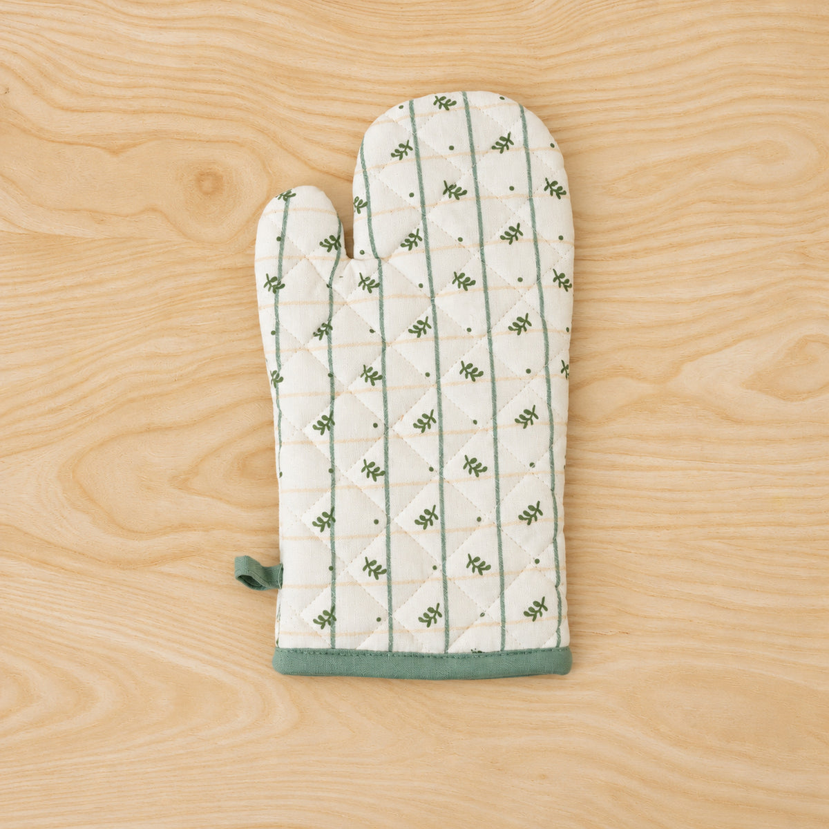 Botanical print quilted oven hand glove - actual product