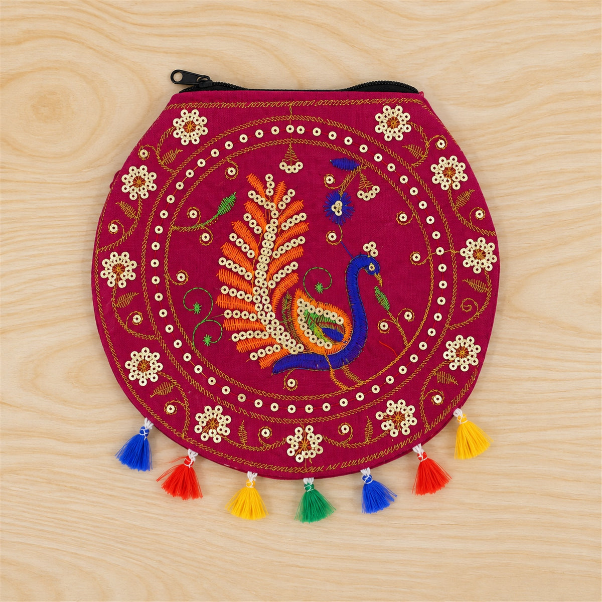 Traditional purse carrying use