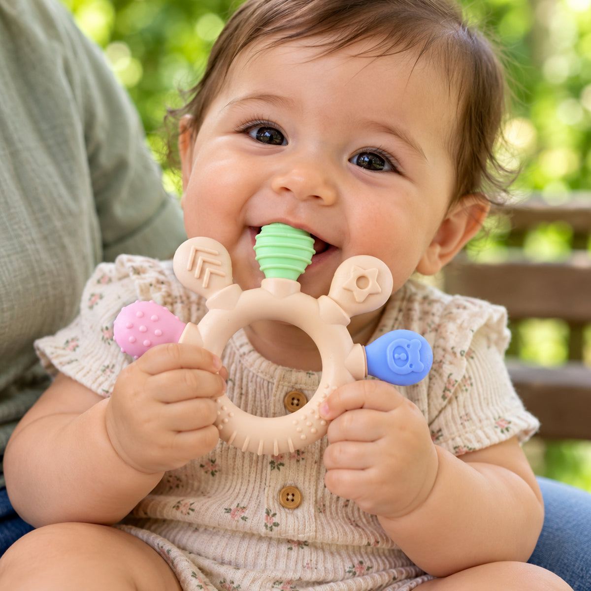 Soft silicone baby teether ring with textured ends 01