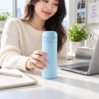 Water bottle sleeve detail