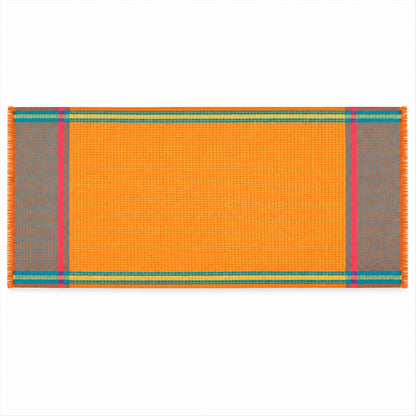 Shawl with contrast borders - product view 04