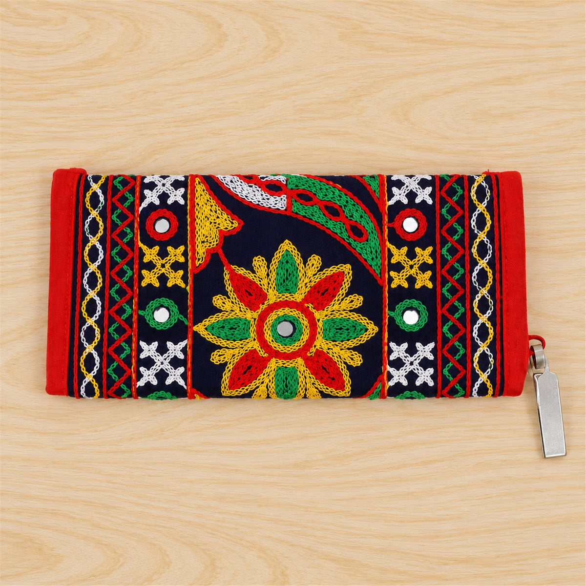 Clutch wallet carrying use