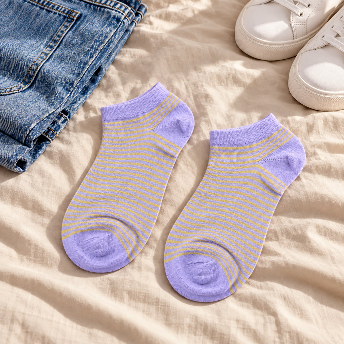 Soft stretchable striped ankle socks view 02