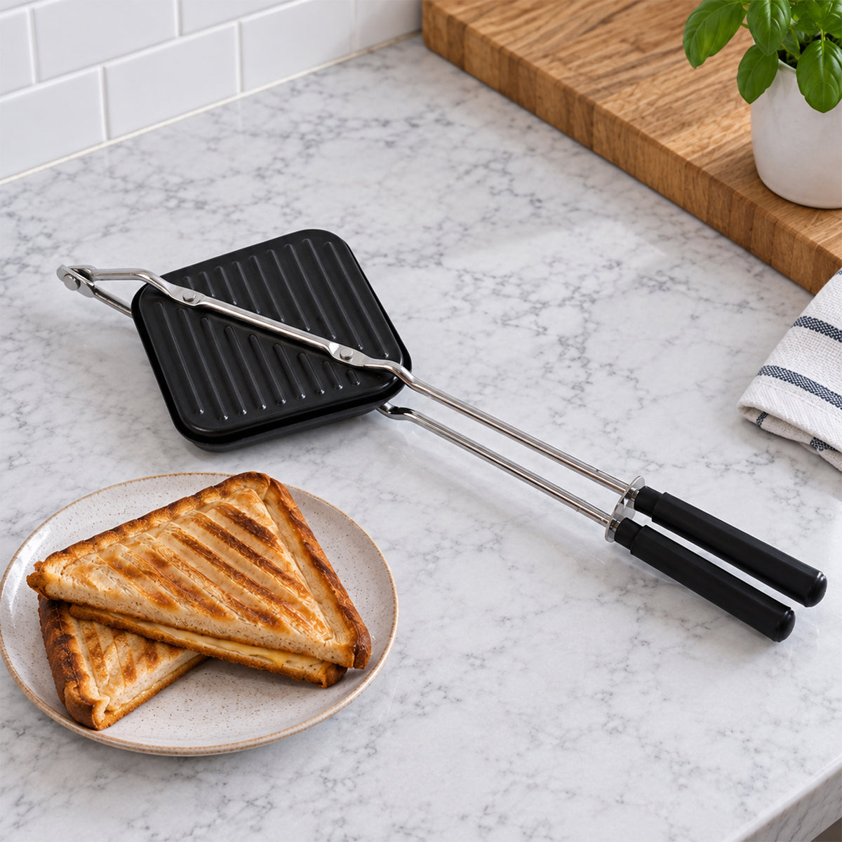Stovetop non-stick sandwich toaster with long handles, product view 1