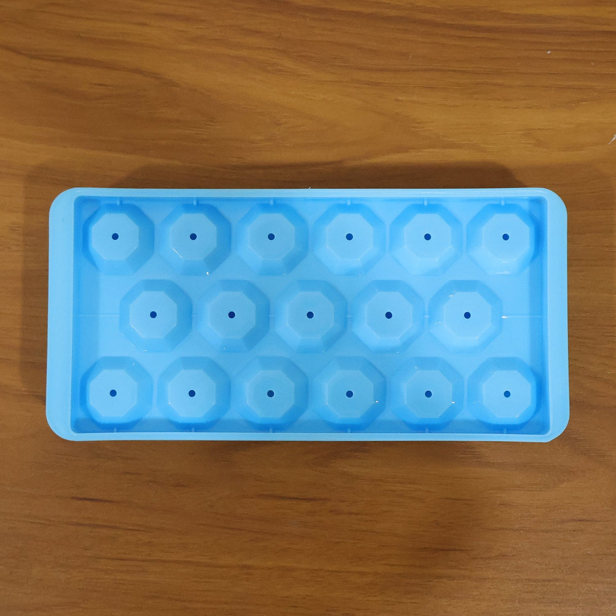 11222_17_grid_diamond_shape_ice_cube_tray raw-camera