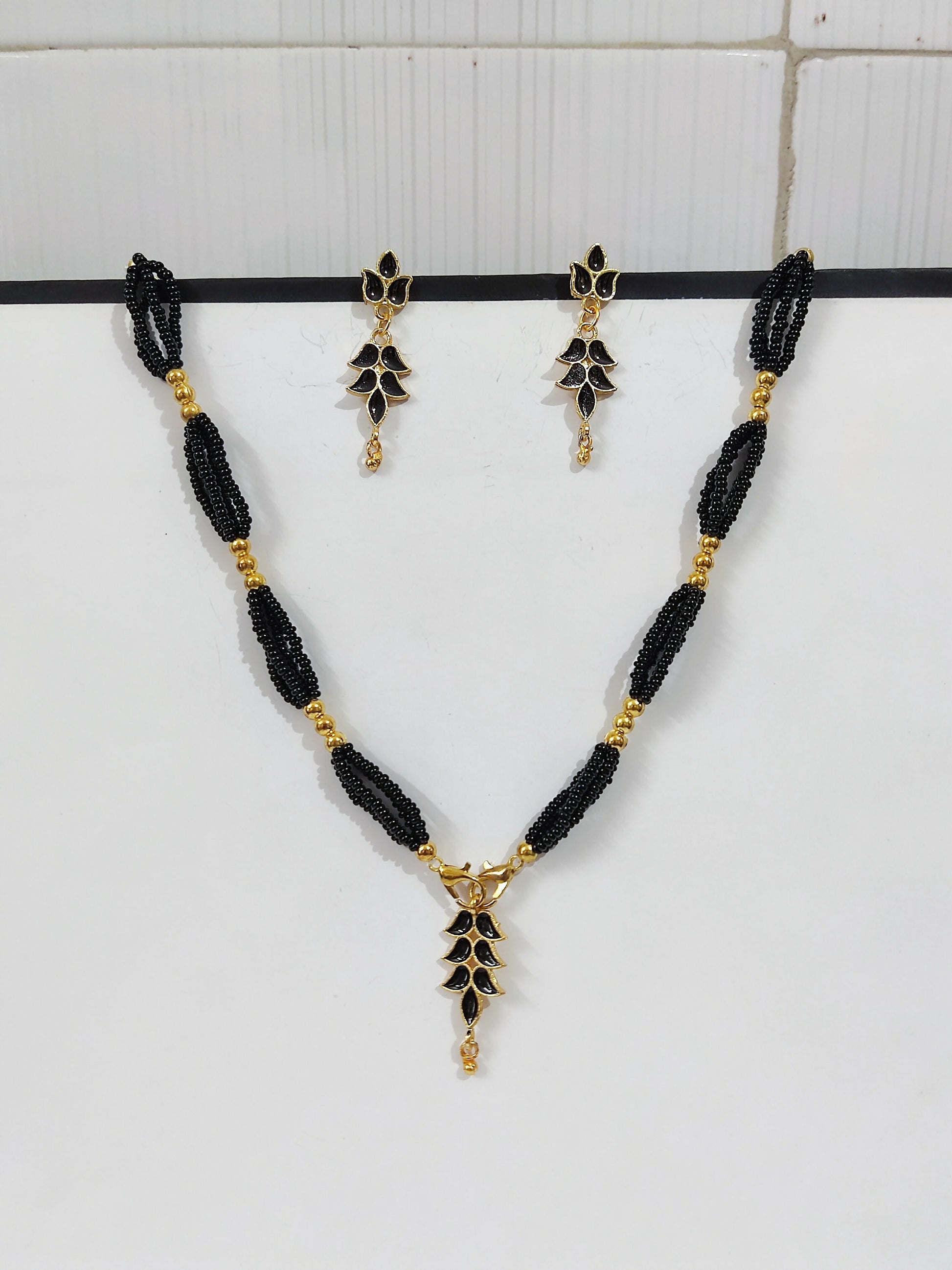7P BLACK