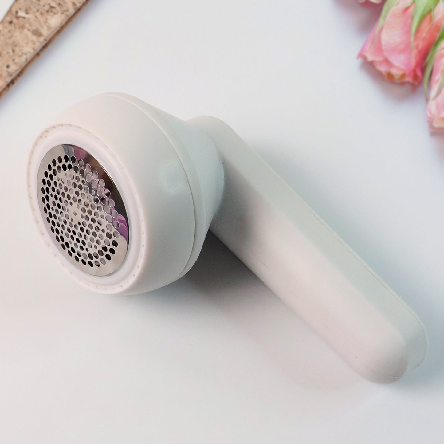 Portable Lint Remover with USB Cable (1 Pc)