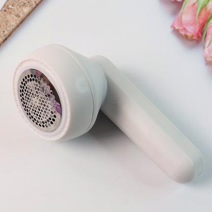 Portable Lint Remover with USB Cable (1 Pc)