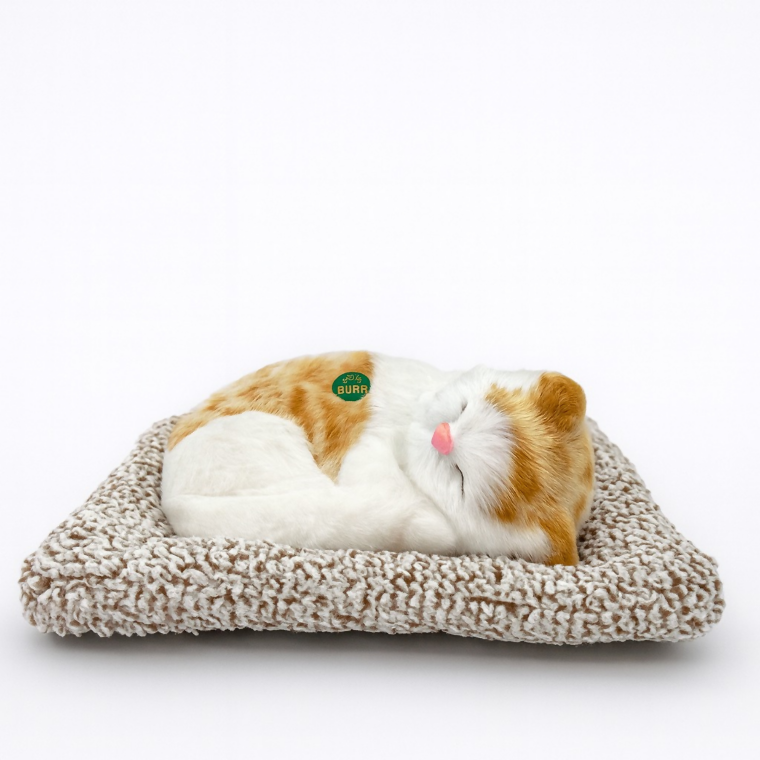 Lifelike Sleeping Cat Dashboard Toy for Car Interior Décor